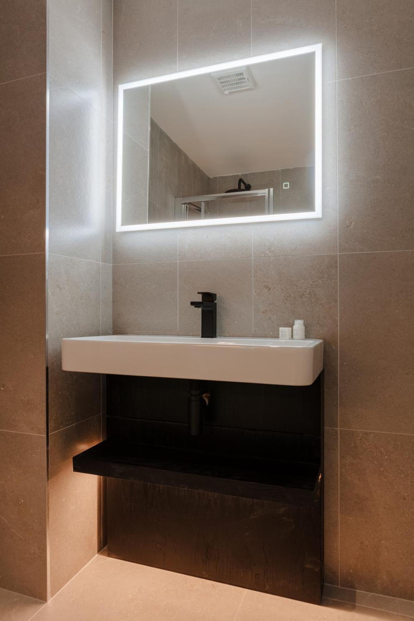 The Earl Hotel Leeson Street, Sonder By Marriott Bonvoy Dublin Room photo